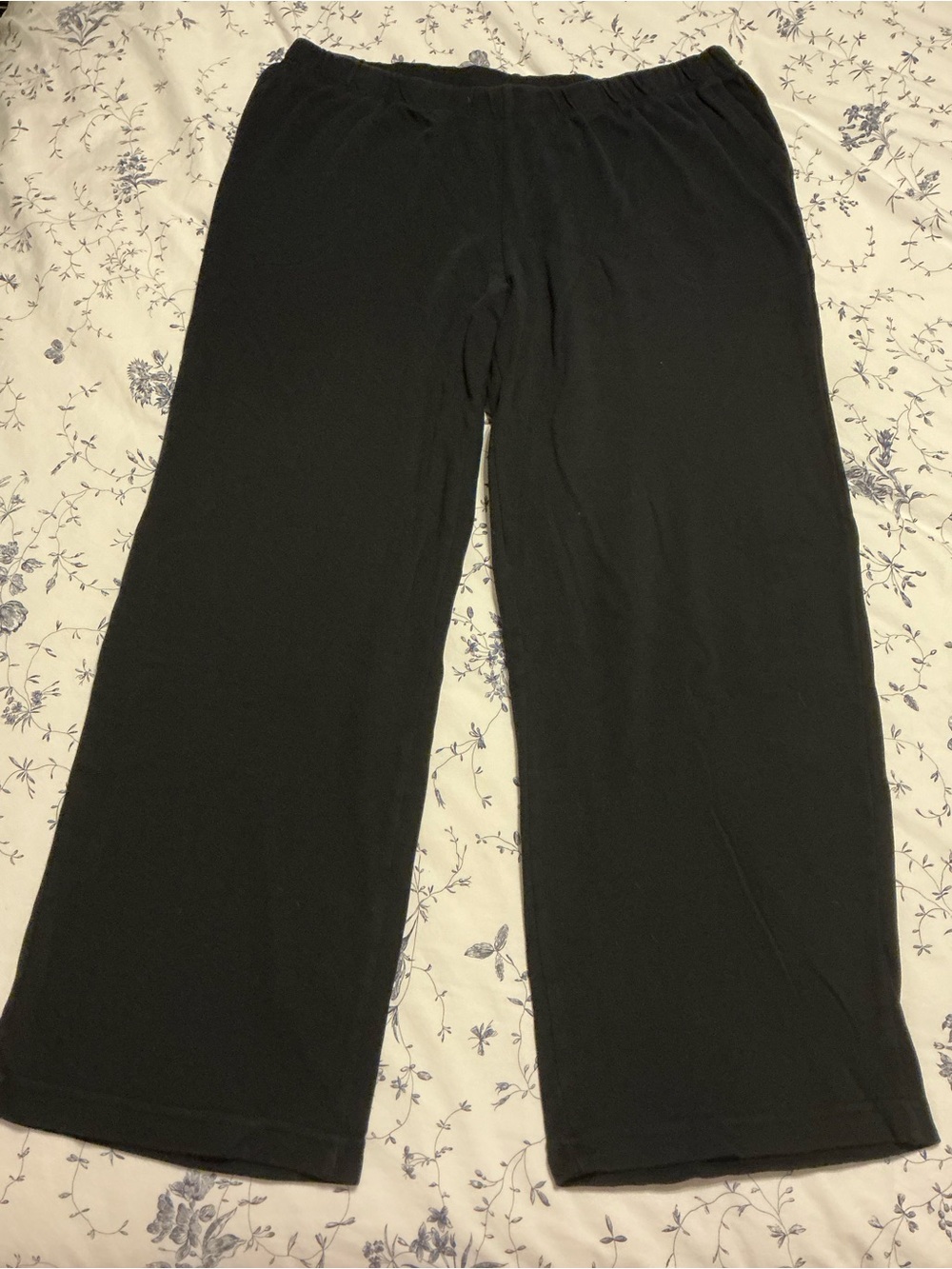 Women's Black Pull-On Athleisure Pants - Straight Leg Joggers